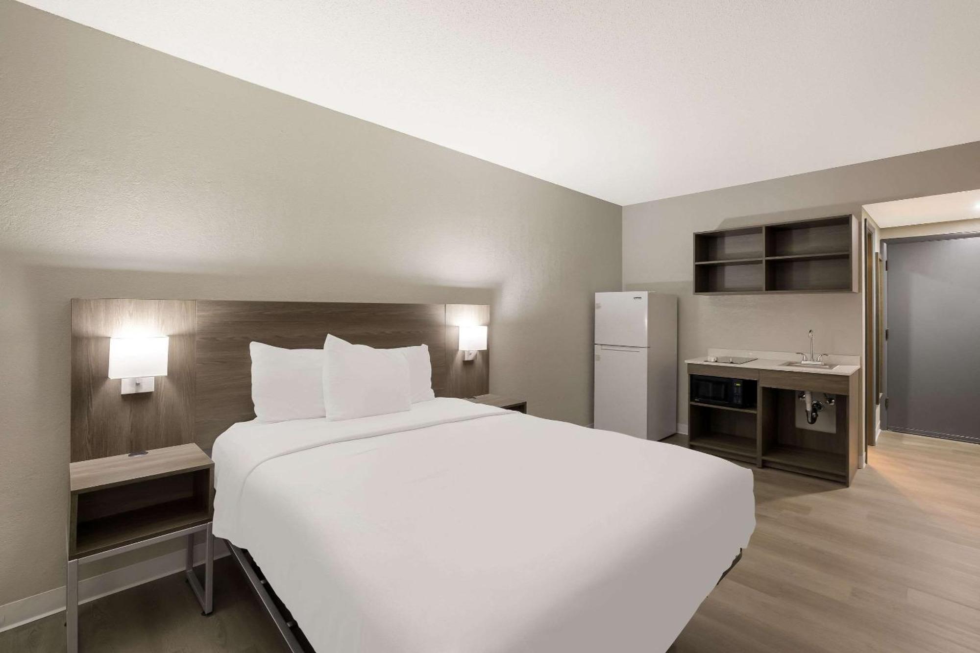 Suburban Studios Milwaukee Airport ภายนอก รูปภาพ
